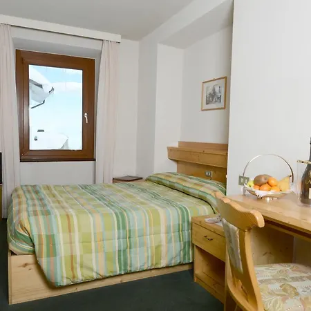 Savoia 3*